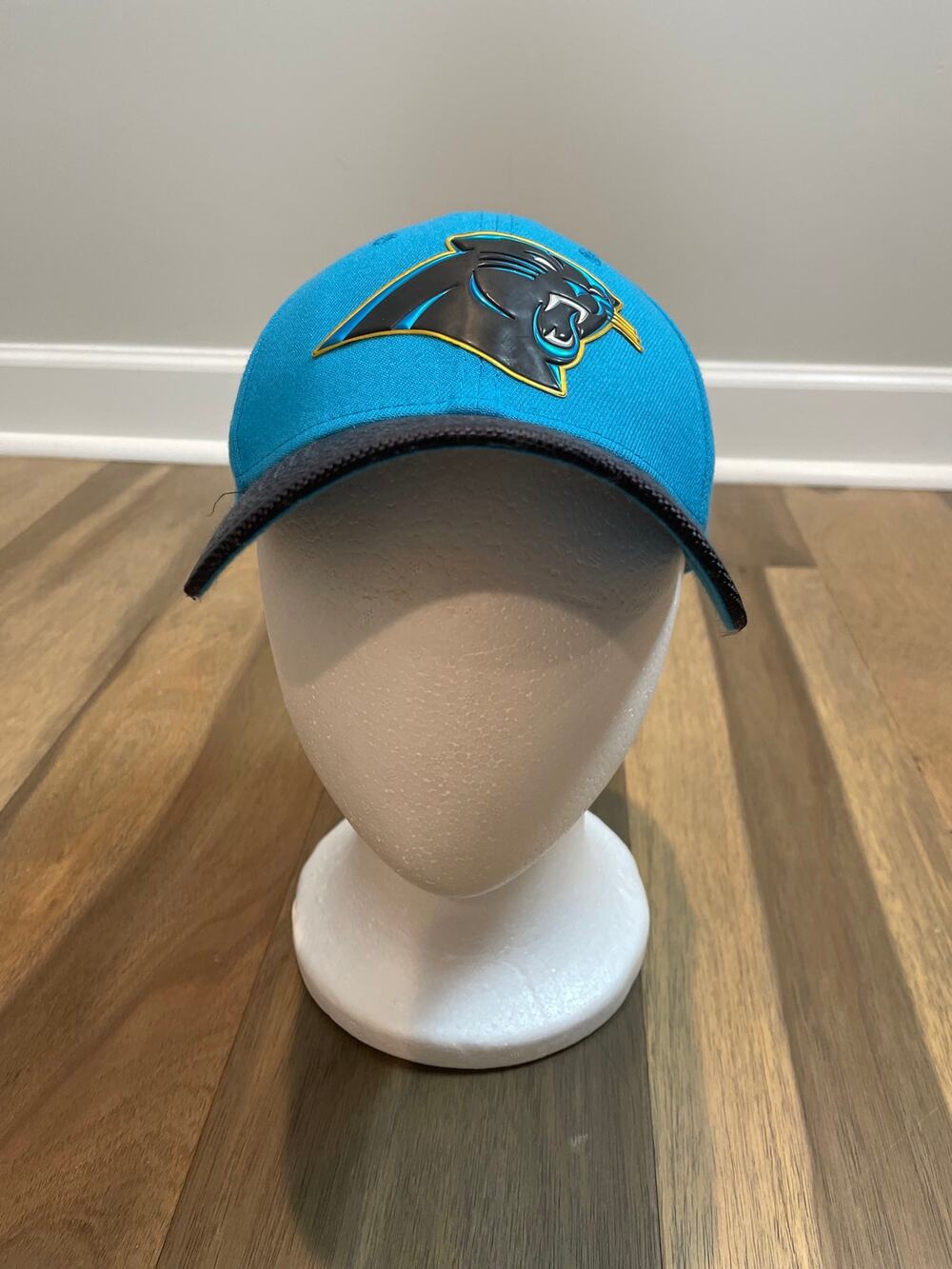New Era 39THIRTY Hat S/M Blue Black NFL Carolina Panthers Stretch Fit